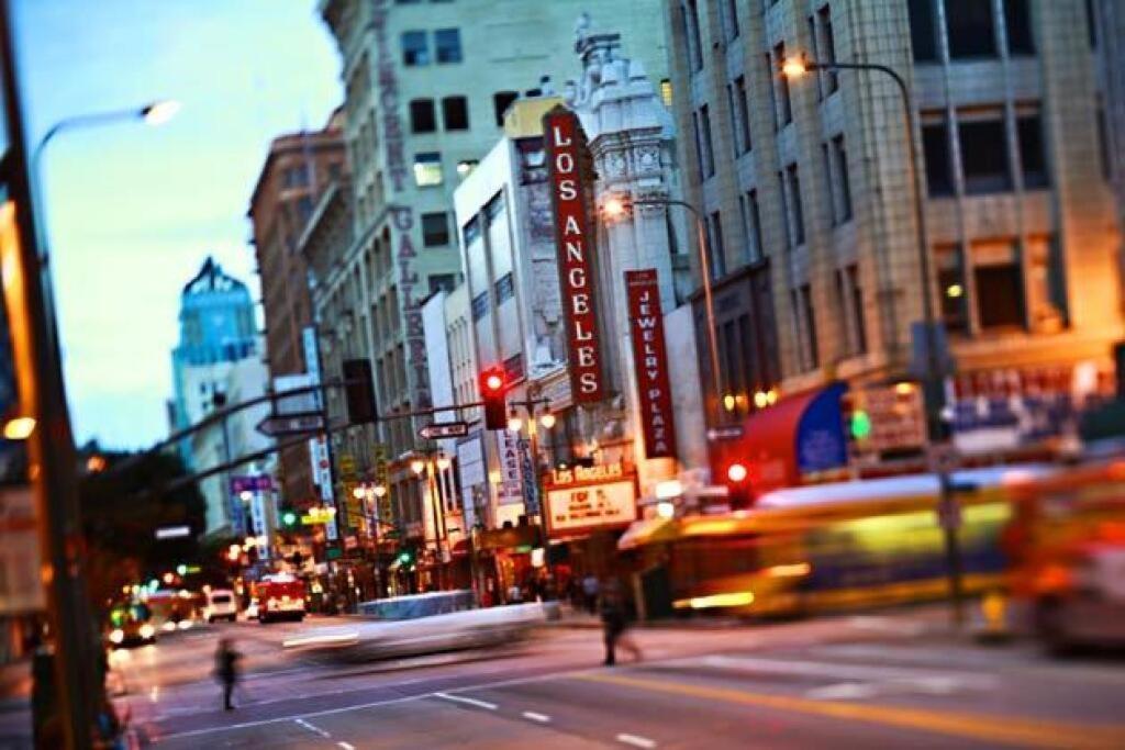 Amazing Dtla 2bdr Must See! *