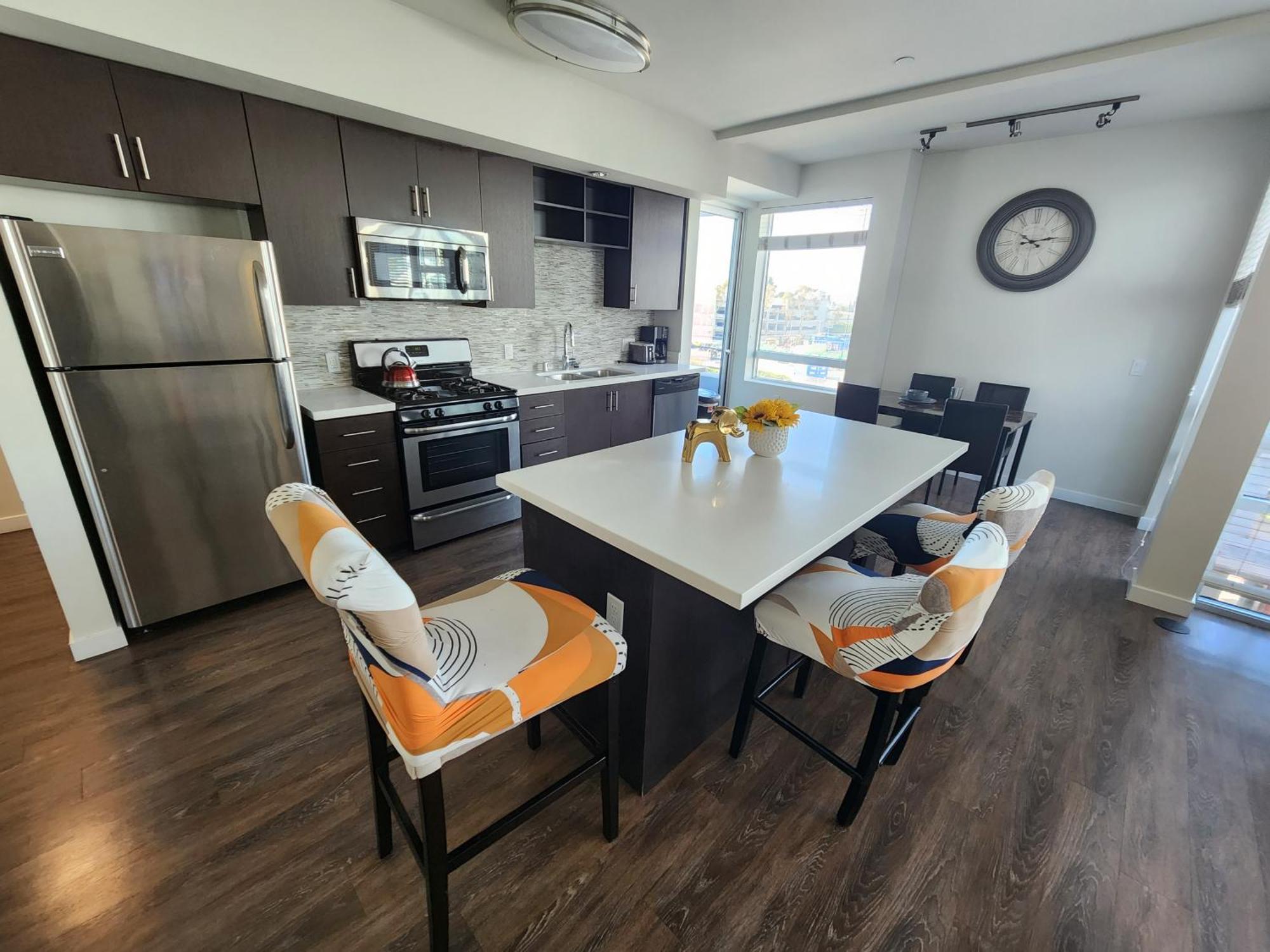 Amazing Dtla 2bdr Must See!